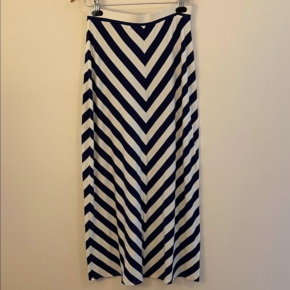 Ann Taylor LOFT Black White Chevron Maxi Skirt Sz S